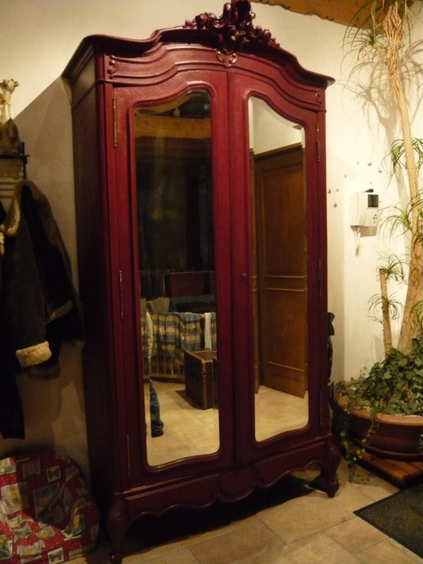 armoire ancienne .L'atelier de valérie . Création artisanale . Pièce unique . Domessin . Savoie . France